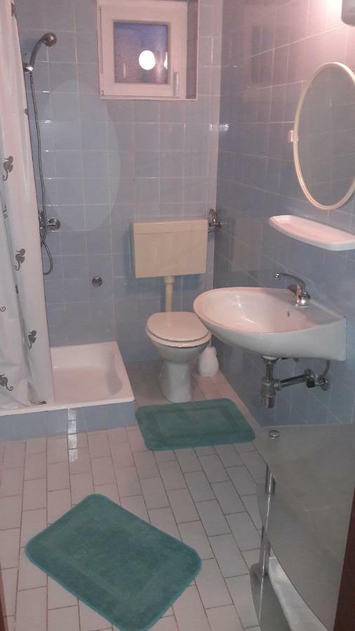 Apartman Karlo Apartment Нови Винодолски Екстериор снимка